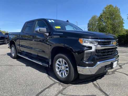 Used 2024 Chevrolet Silverado 1500 LT AWD/4WD image 3