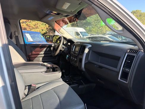 Used 2017 RAM 2500 Tradesman w/ Chrome Appearance Group AWD/4WD image 5