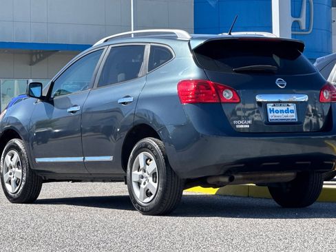 Used 2014 Nissan Rogue S w/ Convenience Package image 3