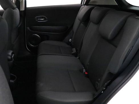Used 2019 Honda HR-V EX image 9