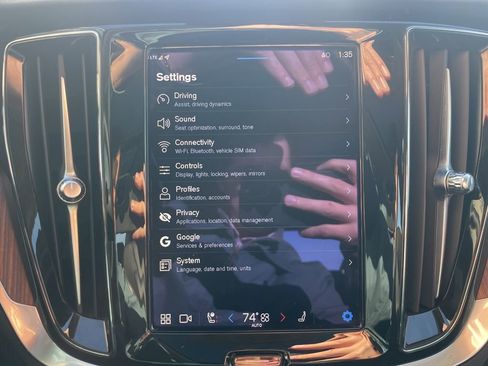 Certified 2023 Volvo S60 B5 Plus w/ Climate Package image 32