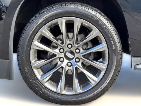 Used 2020 Cadillac Escalade Luxury w/ Escalade Sport Edition image 10