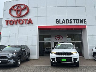 Used 2024 Jeep Grand Cherokee L Laredo