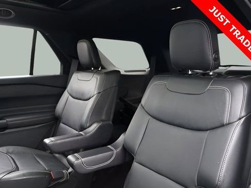 Used 2020 Ford Explorer ST w/ ST Street Pack image 18