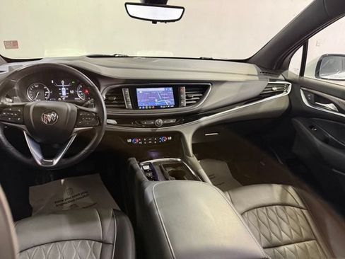 Used 2024 Buick Enclave Avenir w/ Avenir Technology Package AWD/4WD image 27