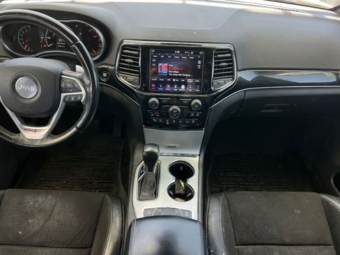 Used 2019 Jeep Grand Cherokee Trailhawk AWD/4WD image 4