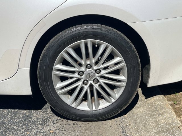 Used 2017 Lexus ES 350 w/ Accessory Package 2 FWD image 10