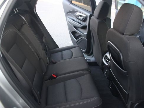Used 2023 GMC Terrain SLE w/ Driver Convenience Package AWD/4WD image 33