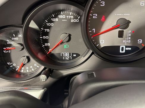 Certified 2015 Porsche 911 Carrera 4S AWD/4WD image 18