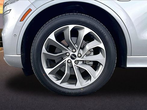 Used 2023 Lincoln Aviator Grand Touring w/ Equipment Group 301A AWD/4WD image 9