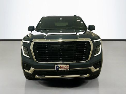 New 2026 GMC Yukon Elevation w/ Elevation Premium Package RWD image 2