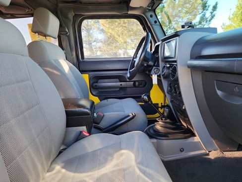 Used 2008 Jeep Wrangler Rubicon w/ Trailer Tow Group image 19