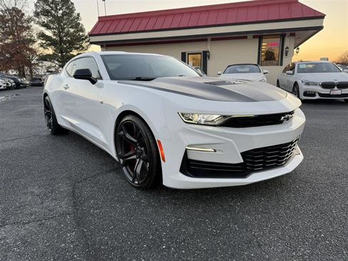 Used 2020 Chevrolet Camaro SS image 3