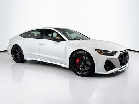 Used 2024 Audi RS 7 Performance image 7