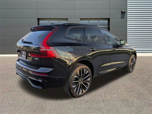 New 2026 Volvo XC60 B5 Ultra w/ Protection Package Premier image 7