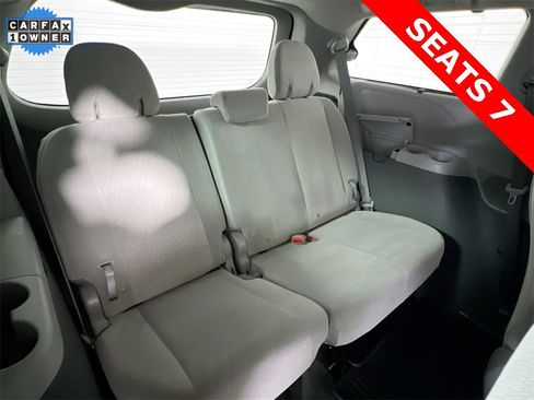 Used 2017 Toyota Sienna LE image 25