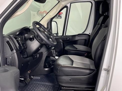 Used 2025 RAM ProMaster 2500 FWD image 23