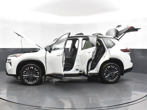 New 2026 Nissan Rogue Platinum w/ Platinum Premium Package image 36