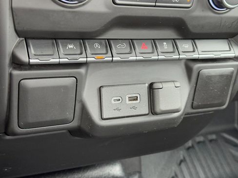 Used 2025 Chevrolet Silverado 1500 W/T image 21