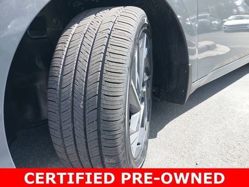 Used 2025 Hyundai Elantra Limited FWD image 33