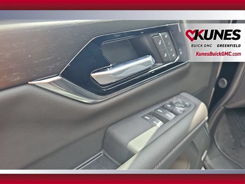 New 2026 GMC Yukon XL Denali w/ LPO, Illumination Package AWD/4WD image 15