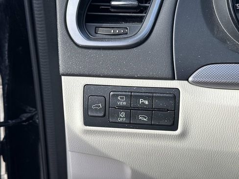 Used 2023 MAZDA CX-9 Signature image 18