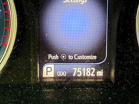 Used 2017 Toyota Camry XLE FWD image 15