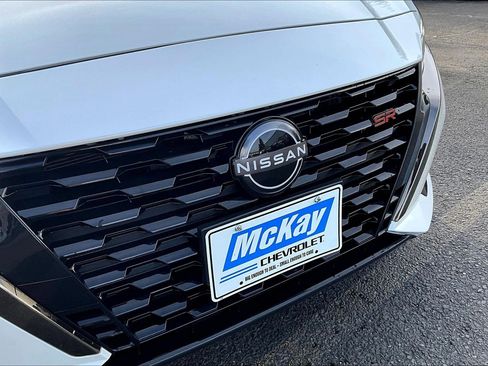 Used 2023 Nissan Altima 2.5 SR w/ SR Premium Package image 23