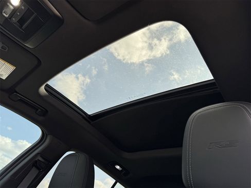 New 2026 Chevrolet Equinox EV RS image 23