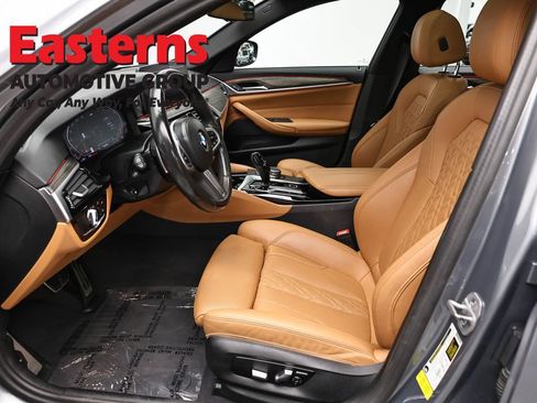 Used 2023 BMW 530i w/ M Sport Package RWD image 14