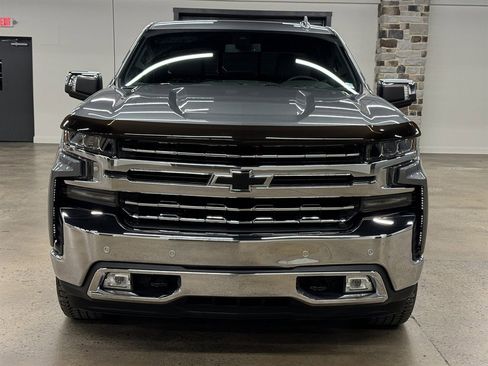 Used 2021 Chevrolet Silverado 1500 LTZ image 2