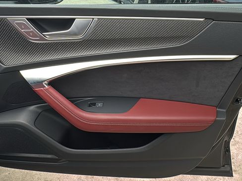 Used 2025 Audi S7 Prestige w/ Prestige Package image 29