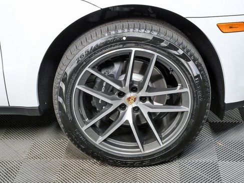 New 2026 Porsche Macan image 36