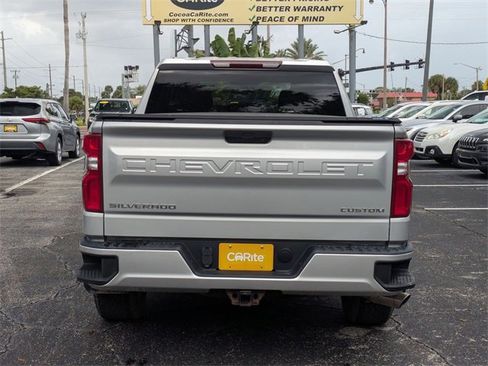 Used 2020 Chevrolet Silverado 1500 Custom w/ Custom Value Package image 6