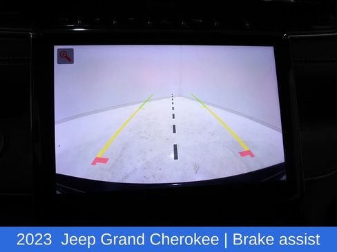 Used 2023 Jeep Grand Cherokee Overland image 18