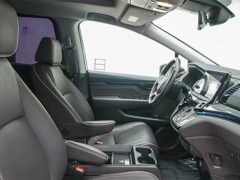 Used 2024 Honda Odyssey Elite image 18