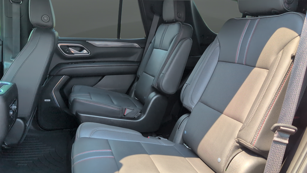 Used 2021 Chevrolet Tahoe RST w/ Luxury Package AWD/4WD image 23
