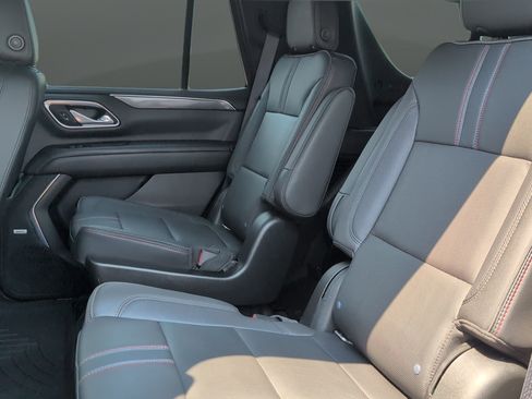Used 2021 Chevrolet Tahoe RST w/ Luxury Package AWD/4WD image 23