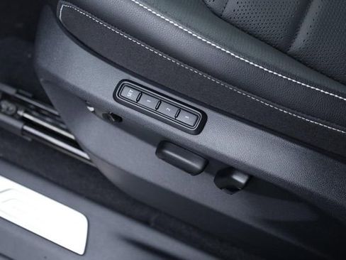 New 2026 Volkswagen Atlas Cross Sport SEL image 9