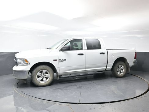 Used 2023 RAM 1500 Classic SLT AWD/4WD image 9