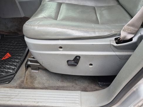 Used 2005 Dodge Durango SLT image 11