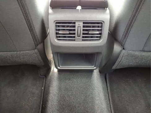 Used 2025 Nissan Rogue S FWD image 14