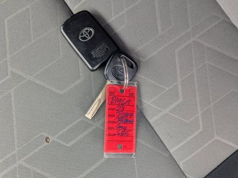 Used 2023 Toyota Tacoma TRD Off-Road w/ Technology Package image 38