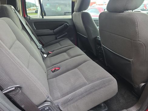 Used 2010 Ford Explorer XLT image 12