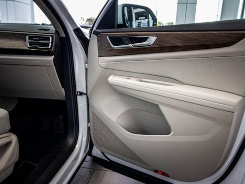 New 2026 Volkswagen Atlas SE AWD/4WD image 42