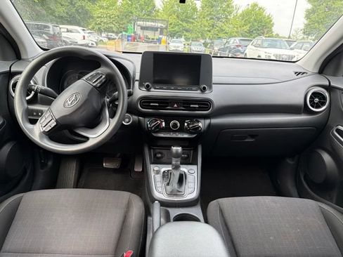 Used 2022 Hyundai Kona SEL FWD image 29