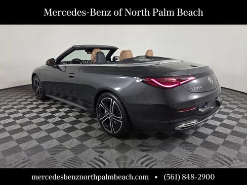Certified 2025 Mercedes-Benz CLE 300 4MATIC Cabriolet image 4