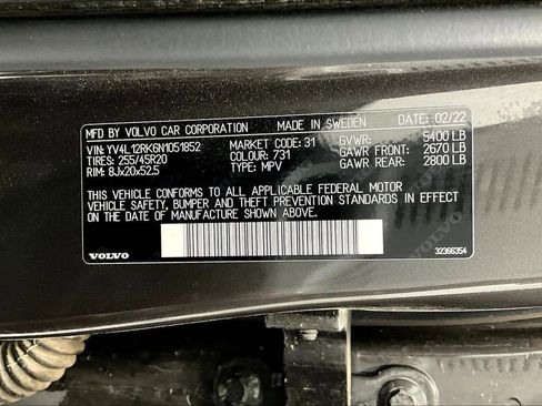 Used 2022 Volvo XC60 B5 Momentum w/ Advanced Package image 42