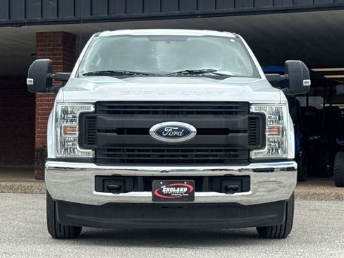 Used 2018 Ford F250 XL w/ Power Equipment Group RWD image 2