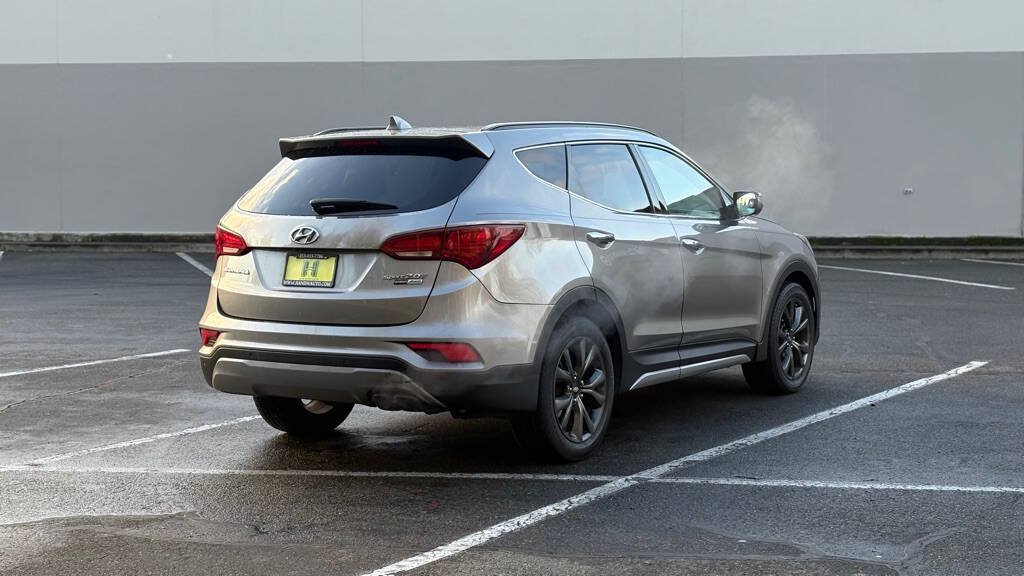 Used 2017 Hyundai Santa Fe Sport w/ 2.0T Ultimate Tech Package 05 AWD/4WD image 5